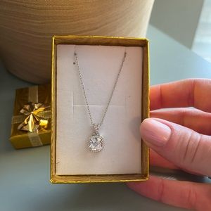 NIB Sterling Silver Pendant and 16 in Chain